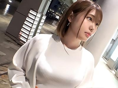 〖素人×ナンパ〗バリカワ巨乳な素人女子さんナンパ‼濃厚フェラ→立派な肉棒挿入膣奥パコで感じまくる姿が超エッチィｗｗｗ