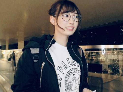 AV女優を凌駕するテクニックで男を逝かせるパティシエ見習いの変態美少女生ハメ姦w