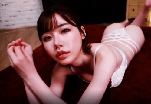 美女を部屋に招いてマネーパワーで飲みまくり＆ヤリまくり