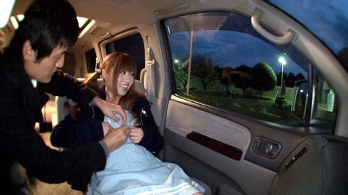 【成瀬心美】ドライブデートに誘った可愛いツインテールギャル女優！車内で美女お姉さんをハメるエロエロカーセックス