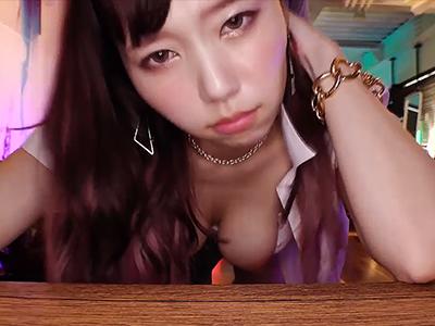 【ギャル×M男】巨乳ギャルさんがM男をイジメながらオチンポ責めしてヌキヌキしまくりが激シコ確定なんだがｗｗｗ