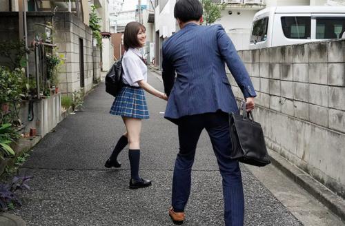 美人制服JKは大好きな担任の先生を放課後におっぱいで誘惑してホテルで中出しSEX！