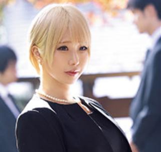 先生の法事に来てみたら昔から可愛かった子が更に金髪ギャルにパワーアップしてた！ｗみんなでまわして大量中出しｗ