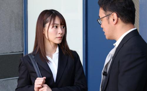 会社のアイドルだった美人先輩が結婚することになったから一緒に出張にいってみんなで犯したったｗ