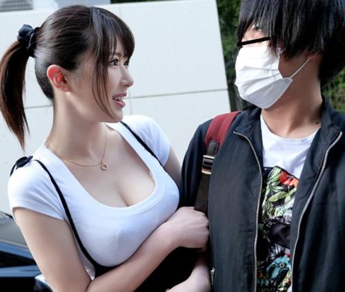 172cmの高身長＆爆乳のドエロボディの美人さんの凄テクを我慢出来たら生ハメ中出しが待ってる！！