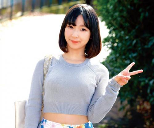 街角でナンパした素人女子大生と一緒のお風呂に入らせたらフル勃起ち〇ぽに興味津々！ｗ