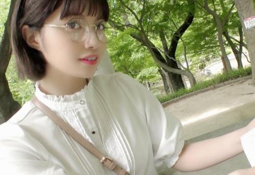 読書好きな文系女子は意外とムッツリスケベでゴムも付けずに挿入OKだった！ｗかわいすぎてそのまま中出ししたったｗ