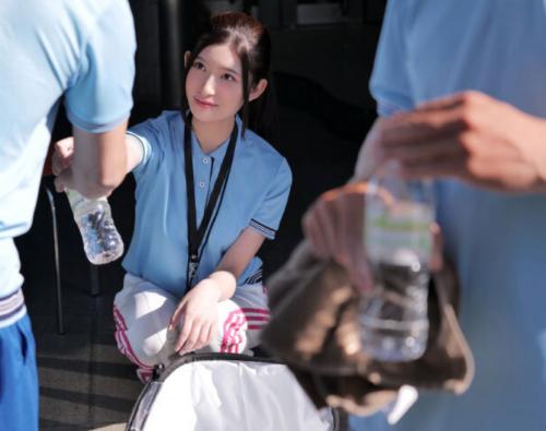 一途な彼女が部活のヤリチン先輩のデカマラで鬼ピスされてザーメン垂れ流しになるまで中出しされるｗ