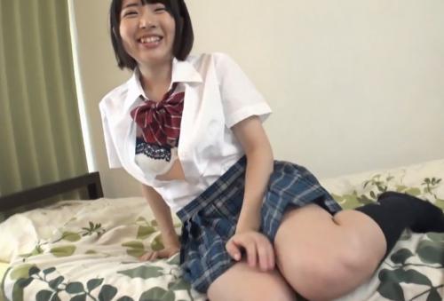 黒髪ショートカットの放課後バイトｗ