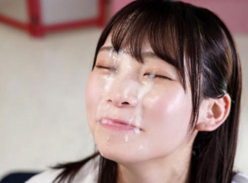 清楚系なクリッとした大きな目を持った透き通るような美少女をパコパコハメて最後は大量顔射！