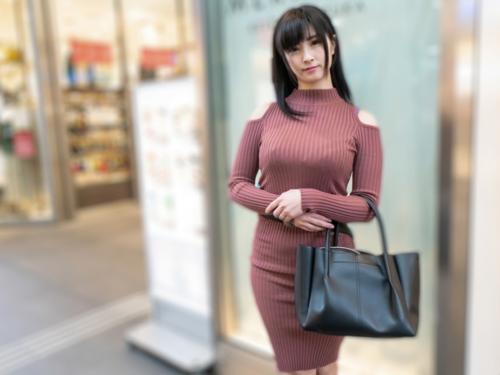 スタイル抜群の人妻は旦那が居ない間に他人棒をぶち込まれヨガリまくる淫乱妻だった！ｗ