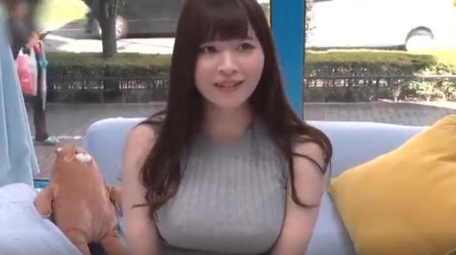 【MM号】ニットで丸わかりの爆乳娘を拘束手マンしてマジックミラー号の中がびちょびちょ大洪水ｗ
