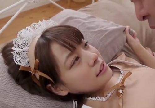 モーニングフェラから始まる激しい朝ｗご主人様の変態要求も戸惑いながら全力で受け入れるメイドちゃん