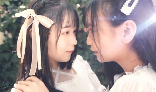 可愛いしか勝たん！美少女二人の唾液交換ｗ