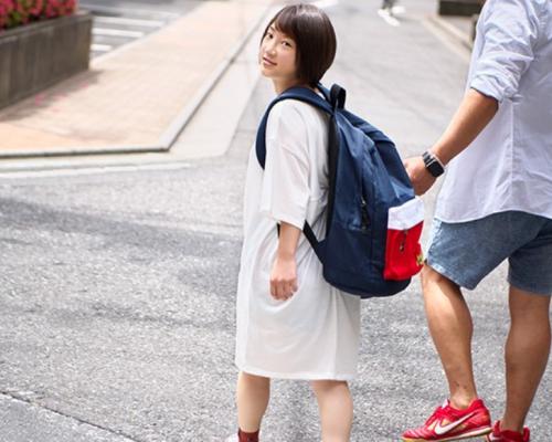 田舎から出てきた身長134cmのまるで子供みたいなロリ顔美少女をナンパして部屋に連れ込んで種付けプレスで強制中出し！ｗ