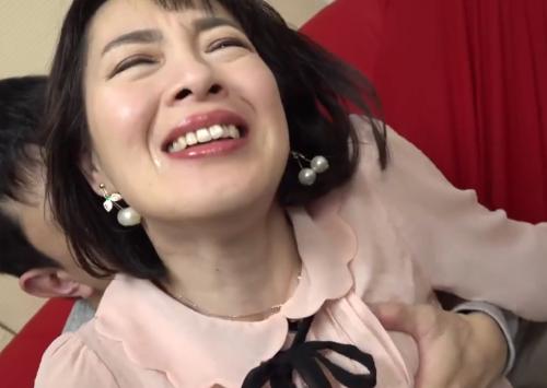 良い所の奥様感半端ないのに裏の顔は快楽優先ドスケベさんｗ