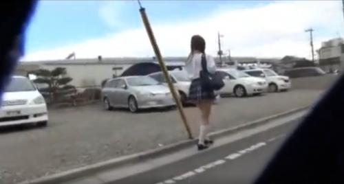 鬼畜なレ●プ集団の次のターゲットは学校帰りの現役女子校生！抵抗しても力ずくで抑えて強制挿入！！