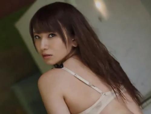 艶やかな極上ボディで汁だくの濃密性交！