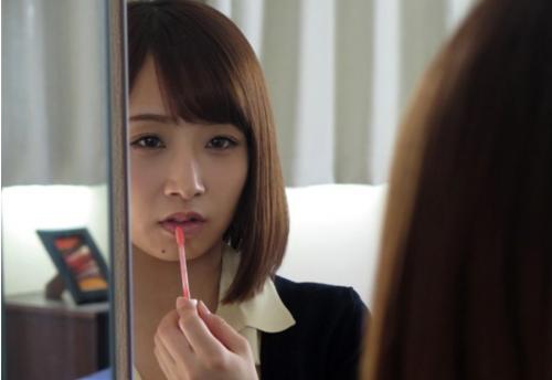 学生時代に好きだった先生が勤務先の病院に入院してくるようになってお互い結婚してるのに濃厚不倫SEX！