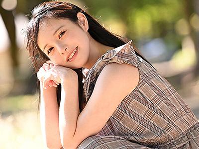 《騎乗位×AVデビュー》元アイドルのGカップ豊乳美ボディが狂おしいほどに可愛い女性が初AVで淫靡な口技から深奥挿入で恍惚の極みに達する！