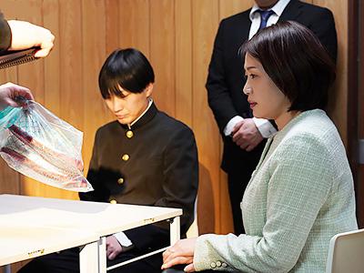【友田真希】非日常のエロスを持つ美しき主婦との刺激的な旅を楽しむｗｗｗ