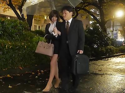 〖痴女〗ナイスバディで美人な痴女ってる巨乳美女さんパイズリ＆フェラからの膣奥ガン突きで感じまくる姿がやべぇｗｗｗ