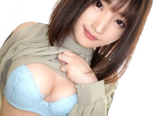 【童顔美少女】スレンダー巨乳なロリ系清楚娘に巨根を見せたら...。オマンコ濡れ濡れのチンコしゃぶりまくり！！