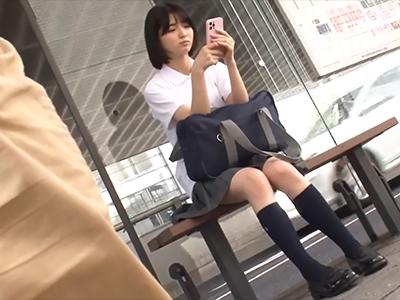 【痴漢×レイプ】真面目な女子高生が路線バス内で痴漢される!!剛毛マンコ刺激され激イキが止まらないｗｗｗ