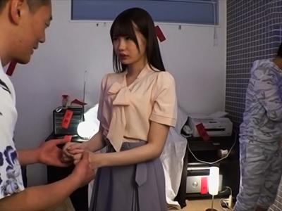 【近親相姦】お父さんっ子の娘がお父さんが原因で怖い大人に犯され中出しがクッソヤバすぎるんだがｗｗｗ
