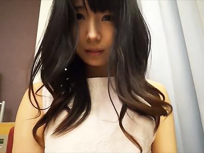 《ハメ撮り》秘められた欲望を露わに！美人妻の淫らな本性が激しいピストンで明かされるｗｗｗ