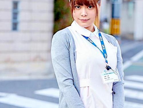 【中出し】『お手伝い…します❤︎』爆乳ナースと我慢できないチンポを優しく…ヌルヌルのマンコへナマ挿入で中出しSEX❤︎❤︎