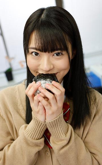 なつ、妄想デレデレ女子○生。クラス一の美少女がまさかの厨二病で先生だいしゅき！と告白してきたので、そのアイドル顔とスレンダーなカラダは僕のモノ！ 東條なつ