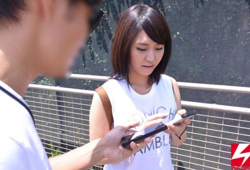 波乗り歴8年！！プロサーファーを目指す18歳が鍛えられた美乳ボディを引っ提げAVデビュー！！ ナンパJAPAN EXPRESS Vol.30