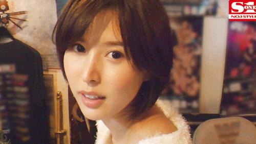 酔わせたら9割9分ヤレる女 ～酒入ると下半身ゆるゆるパンチラしっぱなしオンナと朝までSEX～ 葵つかさ