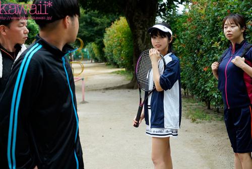 合宿先の彼女と連絡が途絶えた3日間、僕に一途だった彼女はヤリチン元彼に死ぬほどイカされていました… 日向なつ