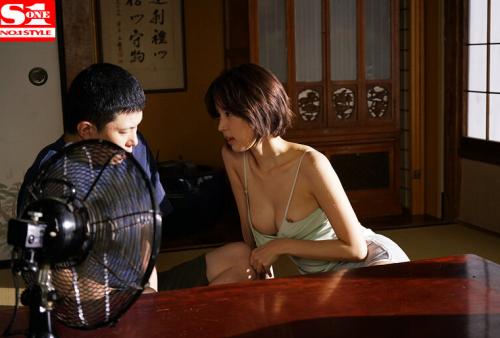 ど田舎は一年中ヤルことがなくて隣に住む美女たちの誘惑に乗っかり毎日じっとり交尾三昧エスワン人気シリーズ全11タイトルコンプリートBEST