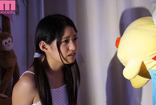 同じ学校に通う彼氏持ちセフレにこっそりコンドームを破って無許可で中出しイタズラ生活 渚みつき