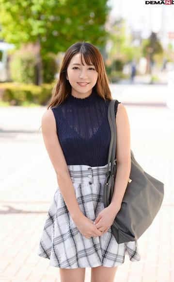 マジックミラー号 ミニスカートが似合う現役女子大生に「牛乳を口に含んだ状態で10分間くすぐりにガマンできたら100万円！」と声をかけ凄テクAV男優の妙技でHにいじくりたおしました！
