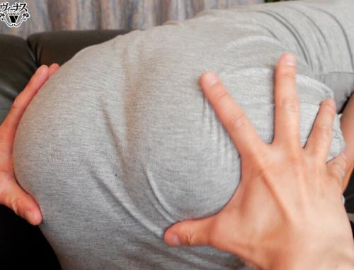 深夜になっても帰らない親父を健気に待つ義母に欲情 朝まで何度も中出しする略奪相姦 松河智奈美