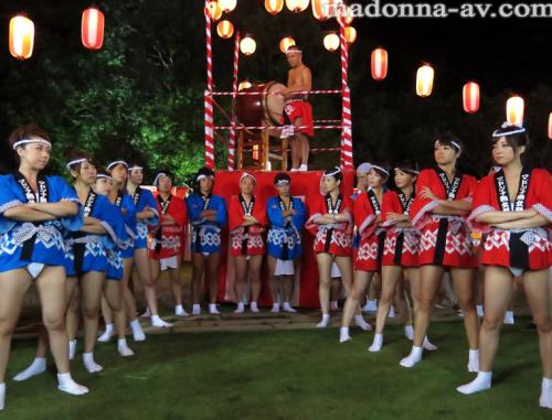 Madonna10周年記念作品 マドンナ熟女祭 ～10年に1度の大祭を仕切るのは誰！？愛液乱れ飛ぶ婦人会対抗の乱～