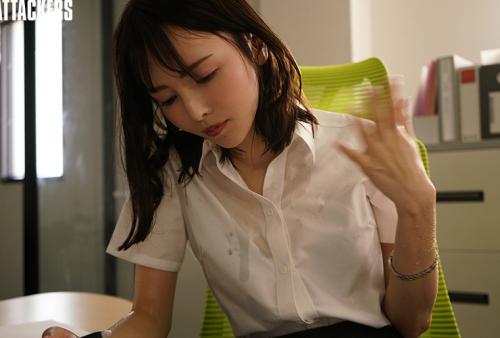 エアコンの壊れた真夏のオフィスで、憧れの女上司と汗だくセックス。 広瀬りおな