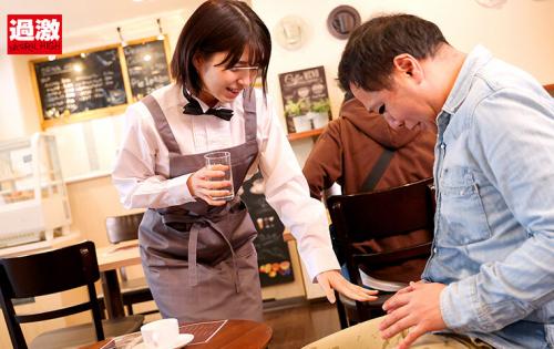 唾液ダラダラ接吻痴● 男を虜にするほどシャブり舐めつくす痴女従業員2