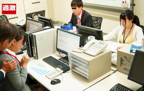 痴●を邪魔する正義感女子大生にイっても止めない追い打ちイカセ