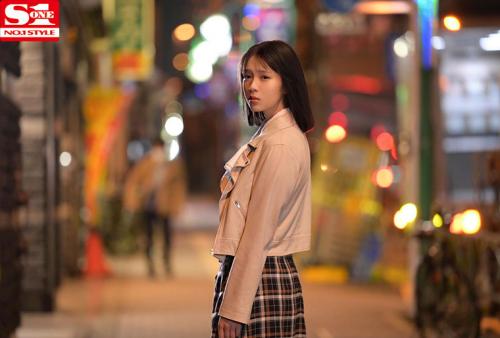 優しいバイト先店長に好意抱く私はわざと終電逃し… 朝まで性欲に溺れる甘くて切ないホテル相部屋NTR 小倉七海