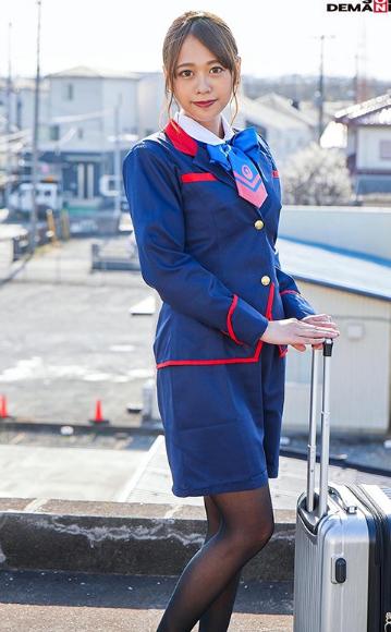 逆転マジックミラー号パート7高嶺の花のCA編 気品漂う国際線スッチー達のセックスをナマで見たくないですか！？ 大人数に見られているとは知らずに激イキ姿を大胆に披露！ 4時間4人収録