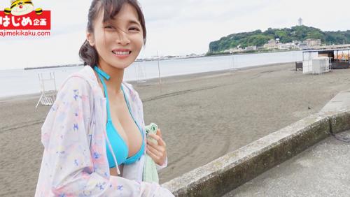 湘南の海で出会った水着ギャルと一般デカチン男性が初対面マッチングCARで「素股オイルマッサージ」に挑戦！ 見知らぬ男女は快楽のあまり密着即ズボで中出しまでしてしまうのか！？2