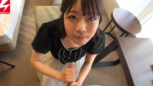 わざと勃起を誘発してくるメンエス嬢盗撮（女子大生・20） キワキワまで責めるいやらしすぎる小悪魔焦らされた後、ナマ中出し 真央（仮名）