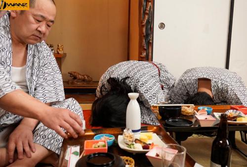 社員旅行で下品な宴会ゲームをやらされて発情した同僚たちに一晩中犯●れた彼女 佐山愛