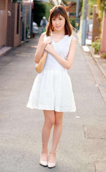 「弟の事が本当に好きなんです…」清楚お姉ちゃんが、弟の前で全裸の告白！裸で抱き合うだけの約束が、キッス、素股、結局ぬるっと入って生中出し！