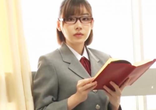 《深田えいみ×中出し》女子高生がおじさんと円光中出しSEX！エビ反り絶頂や痙攣イキして中出しされる姿を覗き見する男子生徒！